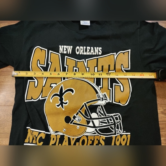 New Orleans Saints Black and Gold T-Shirt - Picture 4 of 7